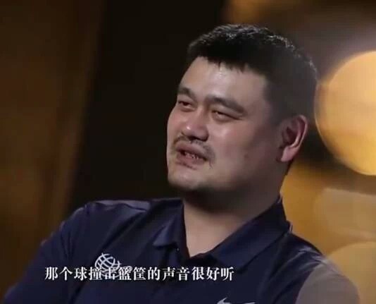 火箭队|恭喜哈登！火箭迎来利好，4换3交易完成后，航天城收获31+13小浓眉