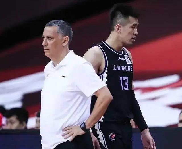 郭艾伦|1夜3消息！郭艾伦玻璃心，赵继伟透露大韩伤情，杜锋胜券在握