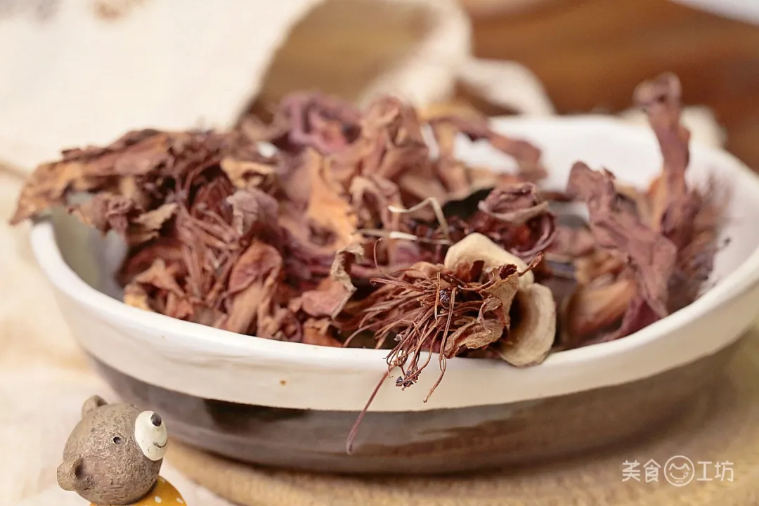 「疾病」湿热天用这花炖一炖，祛湿又养颜