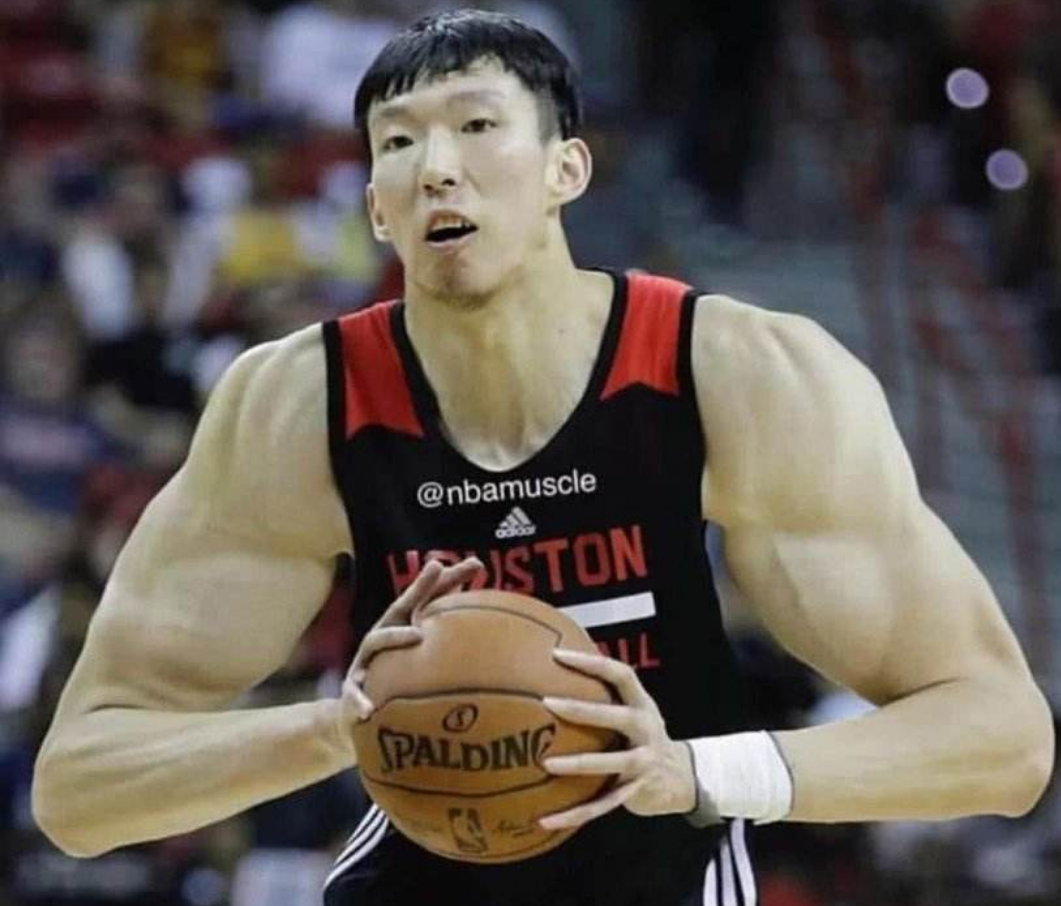 「周琦」?CBA停赛第100天，周琦终于迎来蜕变！网友：不靠P图也有实力了