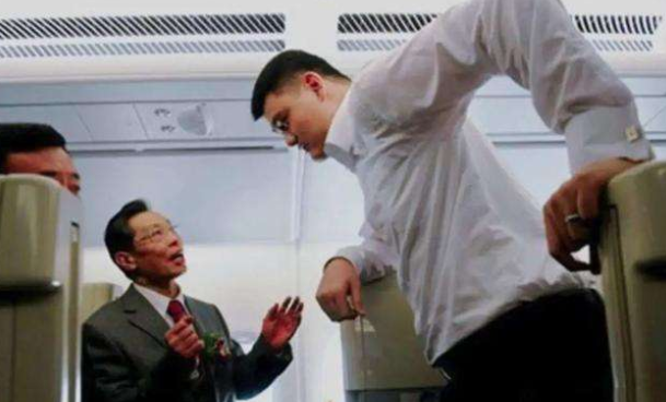 [美国]姚明再度感谢钟南山！央视报道CBA：全国首个复赛的大型体育赛事