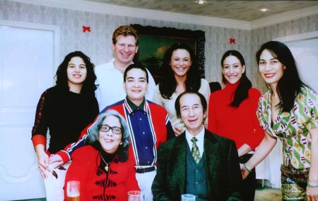 网站首页 阅娱坛 赌王的长房儿子何猷光英年早逝,早年何猷光两名女儿