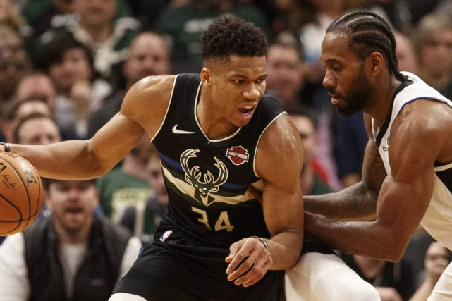 「梅西」疯狂一夜！恭喜詹姆斯，签约正式达成，湖人或迎冲冠最佳良机