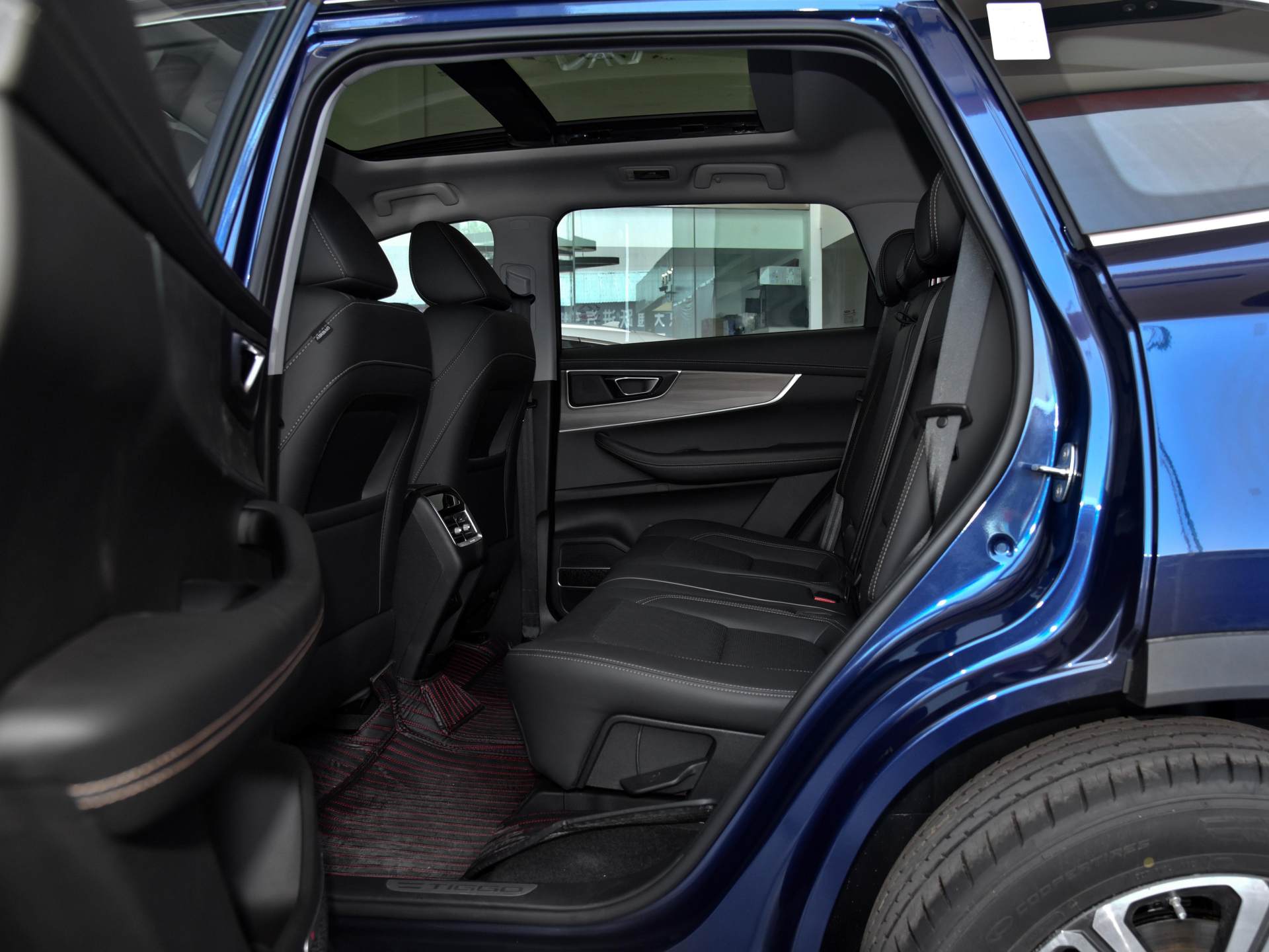 SUV|197马力+自动挡，还有2710mm长轴距，这台SUV超越H6，只要13万