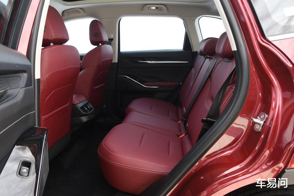 哈弗H6|全网开吹换代哈弗H6！从每颗灯珠到每个坐垫，近距离看些细节
