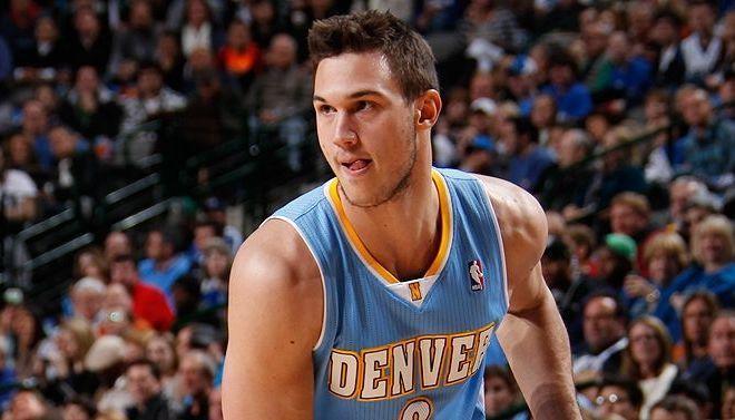 保罗|2262万!湖人补强第一人确认了,降薪加盟争总冠军,保罗怎么想?