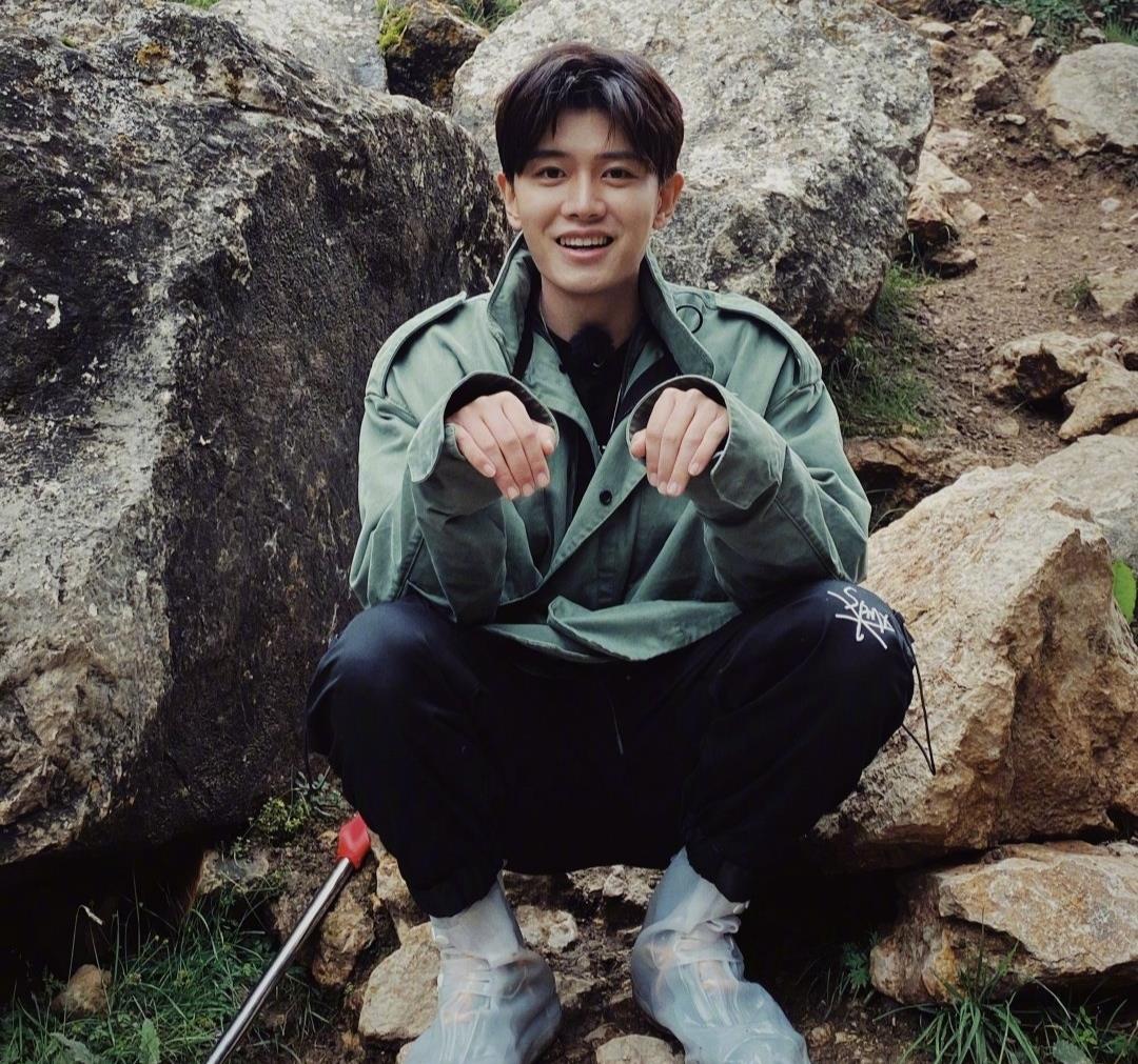 任嘉伦|任嘉伦身高真的是178㎝？与一米八的男演员站在一起，差距真的明显