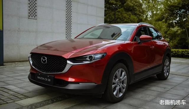 「SUV」马自达CX-30设计精简，腰身造型更独特，绚丽色彩展现灵动大气