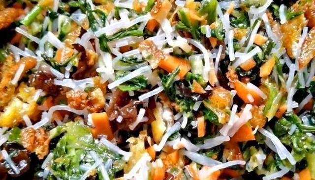 饺子|小暑后，多吃此菜，维C是菠菜3倍，1块钱一斤，用来包饺子最好吃