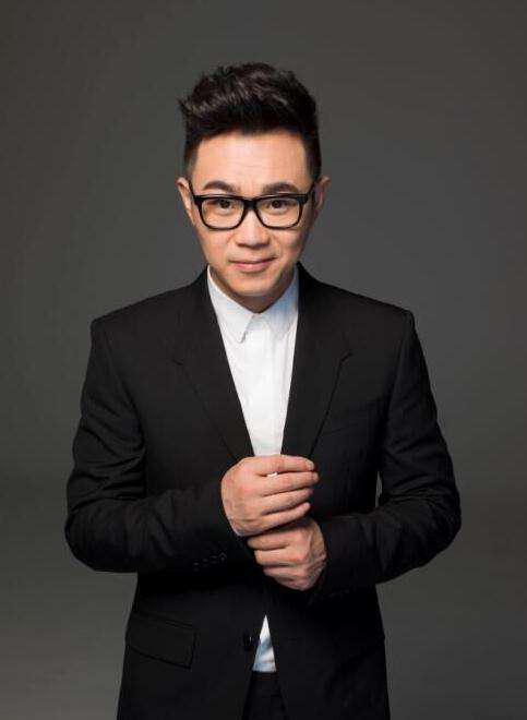 大鹏|赵本山的徒弟大鹏，幽默诙谐，终于明白他火的原因了！