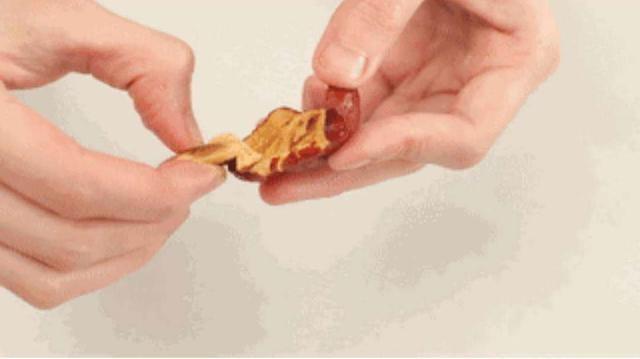 『红枣』它被称为“水果安眠药”，每晚睡前坚持吃1次，好睡眠不请自来！