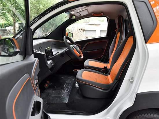 「五菱宏光」五菱宏光mini即将上市,酷似老头乐,价格亲民,买菜车的最新选择