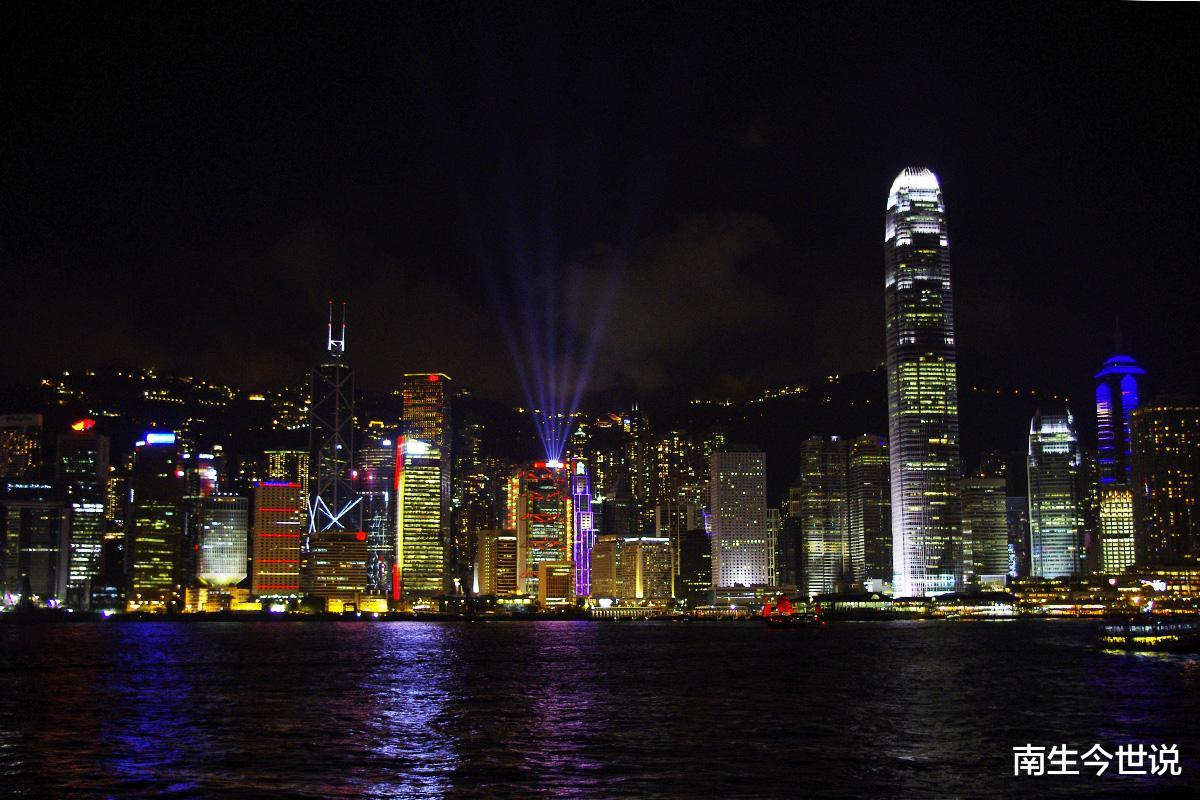 實現反超！上半年香港GDP為11771.9億元，新加坡為11339億元-圖3