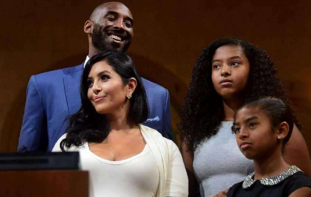 瓦妮莎|38岁瓦妮莎明显发福！不到1年长胖了一圈，走出科比去世悲伤