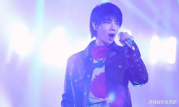 『歌手』华晨宇成为歌王,让《歌手》有了被热议3点,华语乐坛姓“华”?