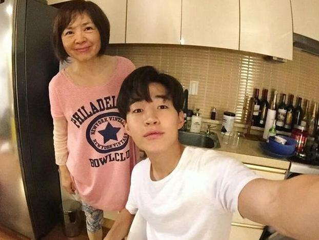 ?带你看看刘宪华住的豪宅，别以为他是富二代，住的房子特别普通