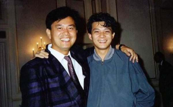 『谭咏麟』乐坛常青树谭咏麟：与发妻杨洁薇丁克13年，为什么与情人生子？