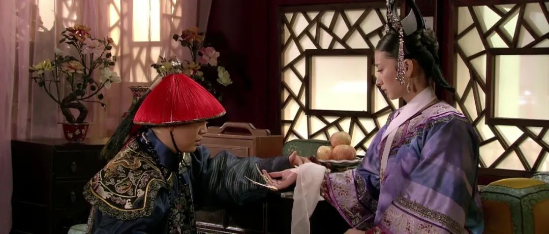 安陵容|甄嬛传：眉庄与温实初的关系甄嬛都没发现，安陵容是怎么知道的！