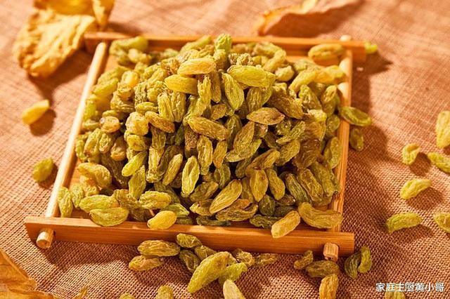 葡萄干：每天吃几颗葡萄干，坚持几个月，这些惊喜不请自来