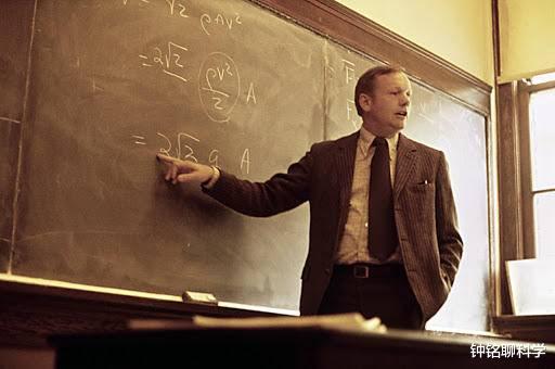 宇航员|月球上有毒吗？为什么登上月球的宇航员们，晚年大多厄运缠身？