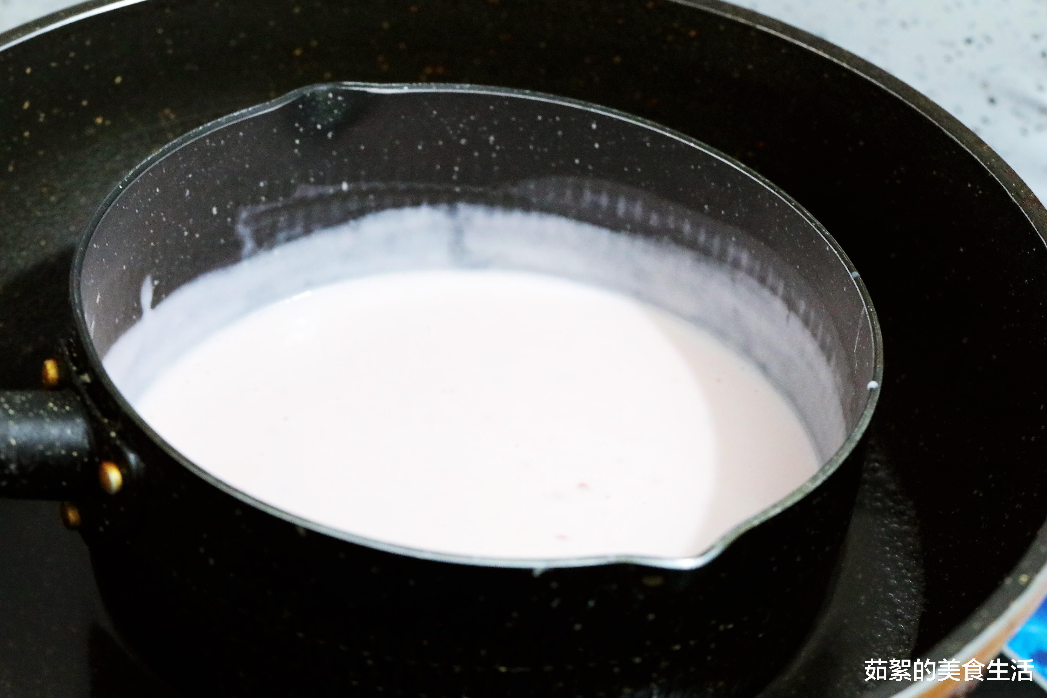 #饼干#教你用酸奶做这甜品，清爽嫩滑，不用蒸不用烤，搅一搅冷藏即可