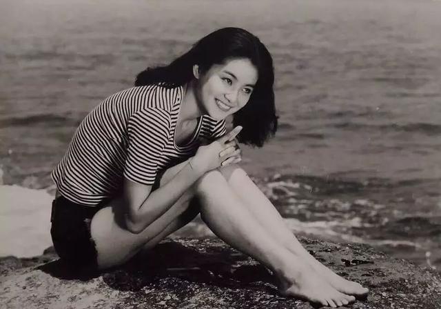 【林青霞】为什么刘德华说：五个人里面，你第一眼看见的永远是林青霞？