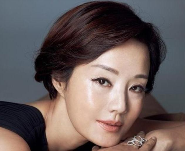 张美姬|韩国娱乐圈有多黑暗，女星因得罪大佬，被一丝不挂扔男监狱5天