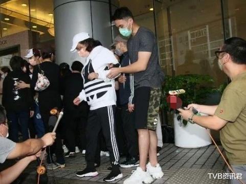 「赌王」赌王葬身之地！98岁何鸿燊安详离世，遗体将与何东族人同眠风水地