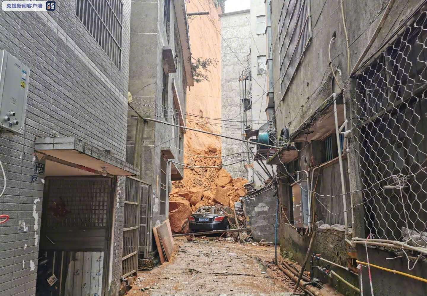 苏宁|每日简报: 95后成为国庆出游主力、苹果停止出售竞品耳机等产品