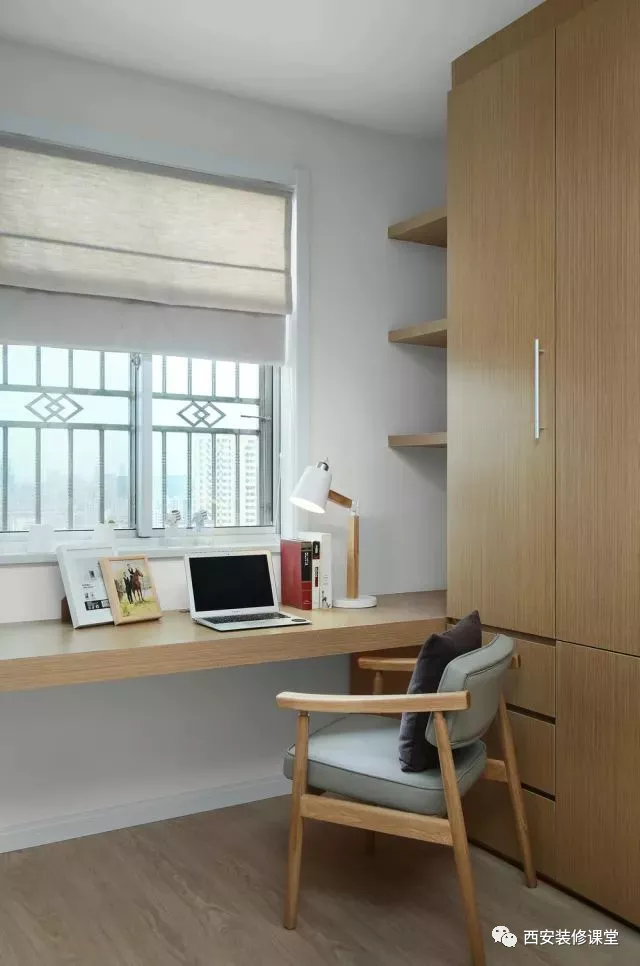 实木地板|100㎡三居老房无地暖，大白墙与木地板装出豪宅范