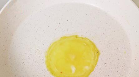 蛋饺|天凉了，学生早餐这样搭配做，有汤有主食吃得舒服，暖身又营养