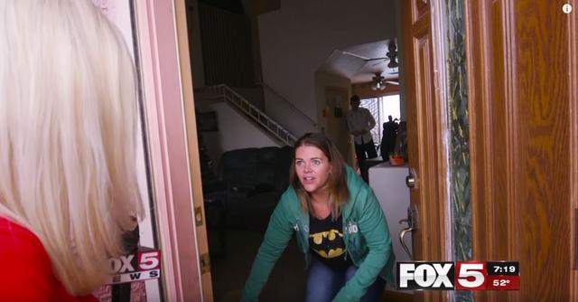 InsDaily|单亲妈妈癌症去世，3个孩子被邻居收养，几个月后，他们家从“贫民窟”变成豪宅