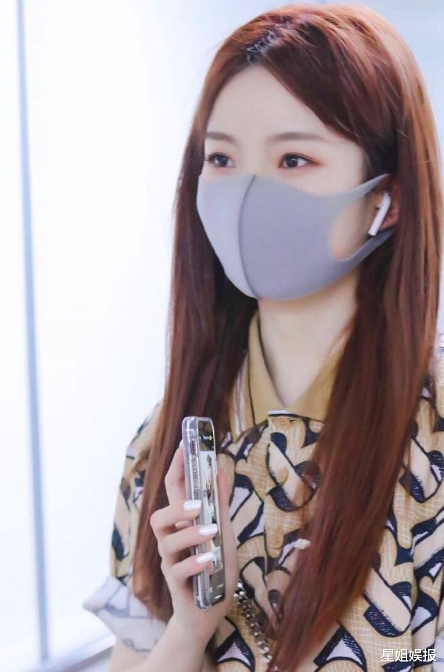 官宣@硬糖少女303成团第一天就赶通告？有两档节目要录制，新代言也已官宣