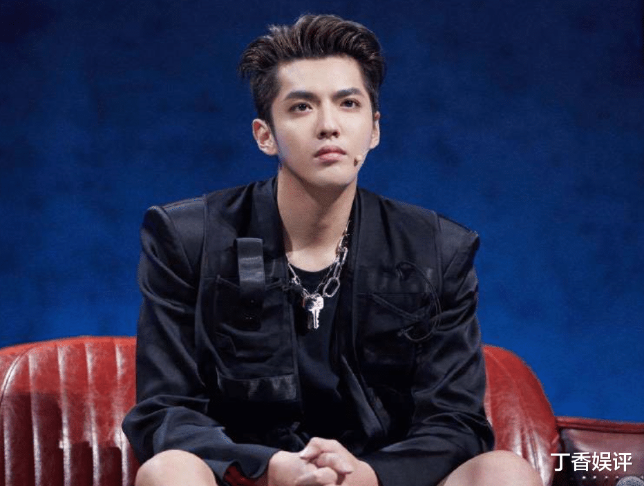 吴亦凡|吴亦凡参加赛车比赛，失去瘦身滤镜后，才懂什么是“一胖毁所有”