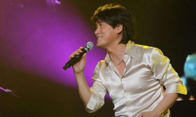 周华健|他是周华健儿子低调了30年 曾参加过《中国好声音》混血气质十足