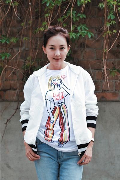 牛莉|13岁夺冠，8登春晚，24岁嫁豪门，42岁获得影后，今47岁活成少女