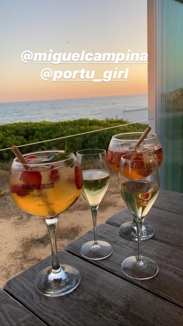 约翰·特里|“友妻门”十周年,切尔西传奇队长特里和原配夫人度假