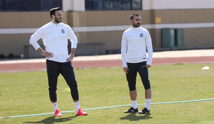 「青岛黄海」升班马大动作，中甲最佳新人试训青岛黄海，23岁国字号后场万金油