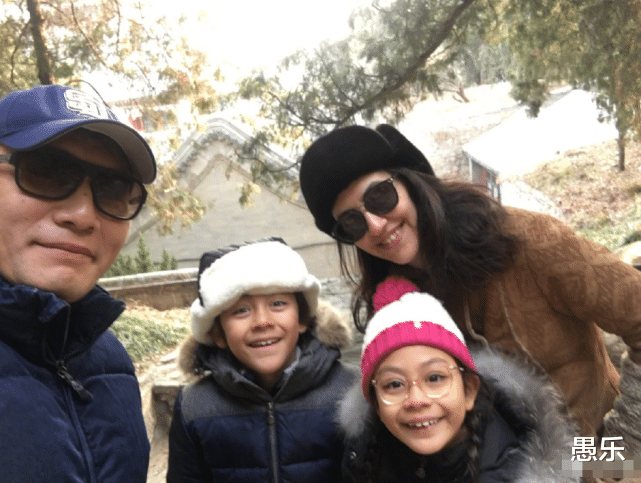 刘烨|刘烨妻子为刘恺威庆生，混血儿女近照颜值差距大，40岁安娜老到不敢认