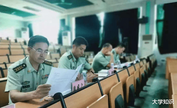 大学|这3个“香饽饽”大学专业，人才缺口大，待遇连公务员都羡慕！