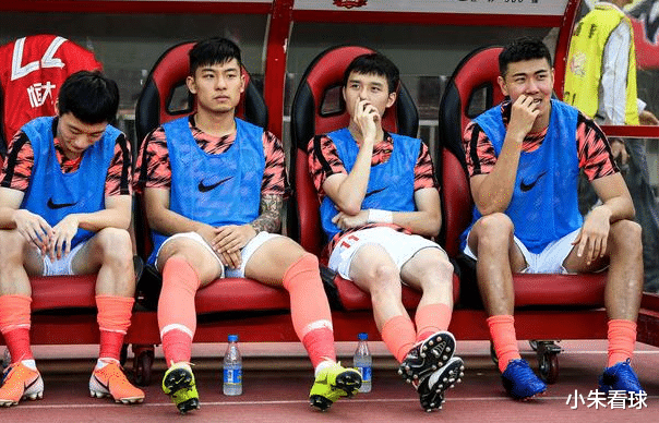 #广州恒大#恒大竞争太残酷！五大失意国脚挑战主力位置，还踢不上恐就此离队