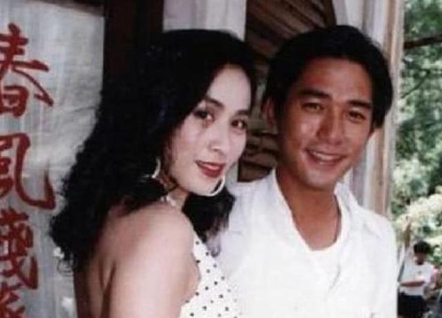 刘嘉玲|刘嘉玲晨跑被拍，慌忙躲避镜头，素颜的她和普通老太太一样