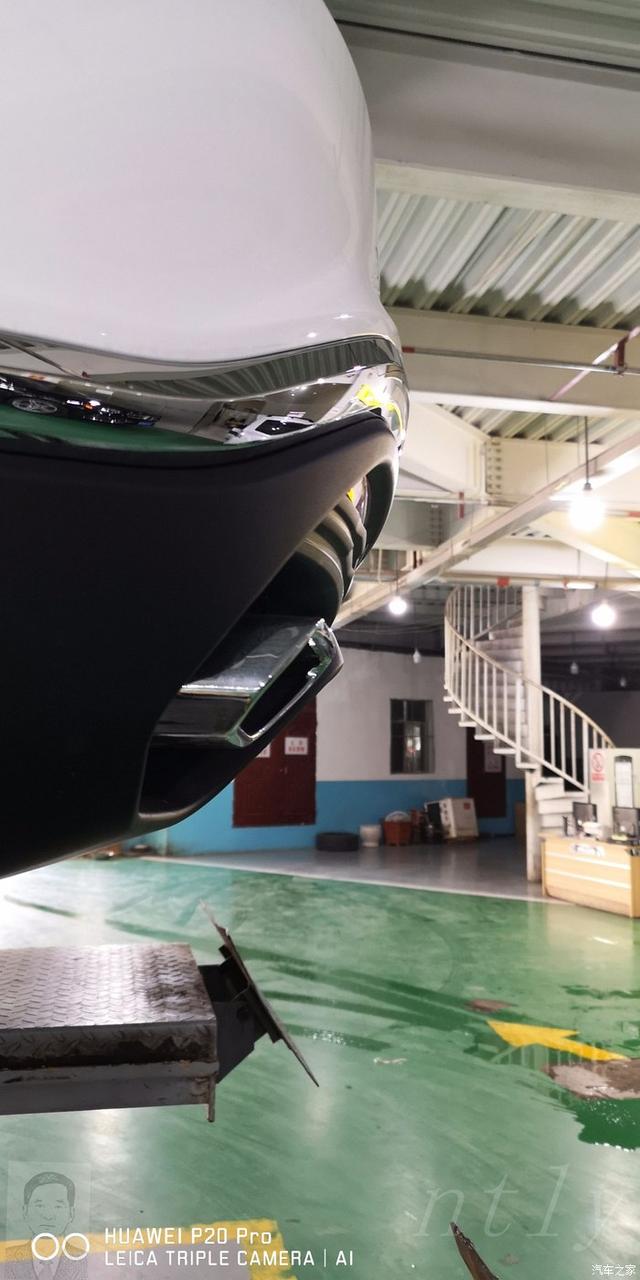 「红旗hs5」最美国产轿跑红旗HS5, 慢慢科技豪华感!