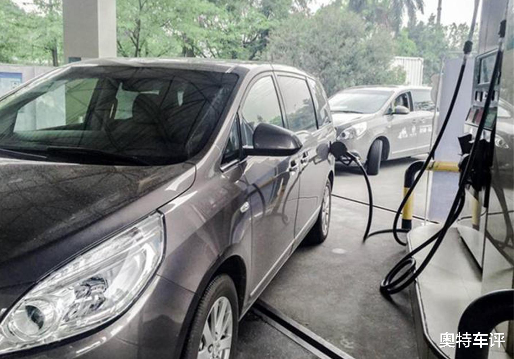 7座SUV|为啥买7座SUV的人越来越少？车主：这4个缺点无法忍受