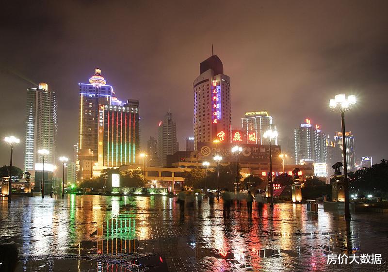 重庆房价为什么会下跌，从这两组数据中找到答案