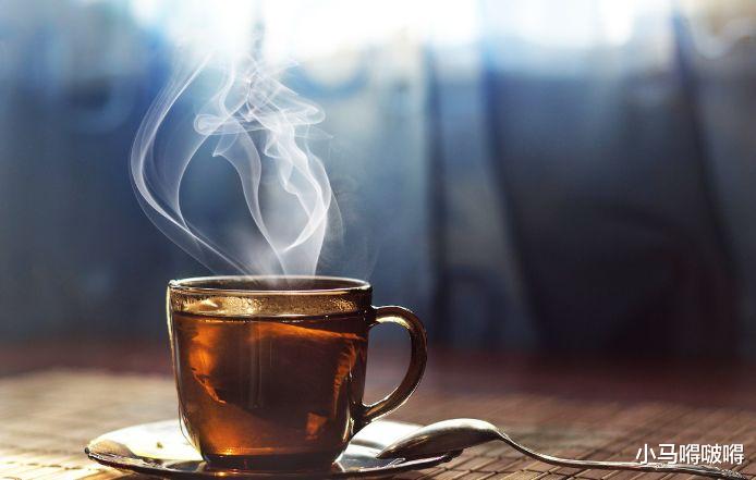 疾病▲23岁女孩，查出胃癌，常吃一种食物，一口一口“喂”出了癌细胞