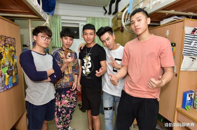 大学|大学里“阴盛阳衰”的4个专业，男生被“团宠”，你选对了吗