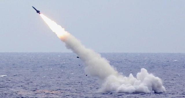「南海」美专家：南海上空的导弹铺天盖地，美国不得不改变航母战略