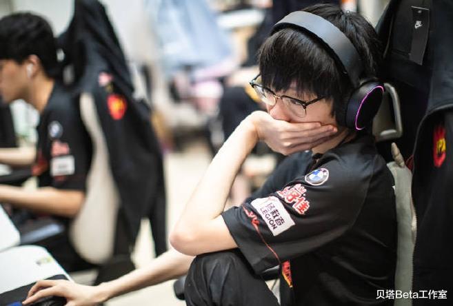 「fpx战队」FPX败给JDG后,赛后图发布!小天自闭了,doinb双眼无神一脸凝重