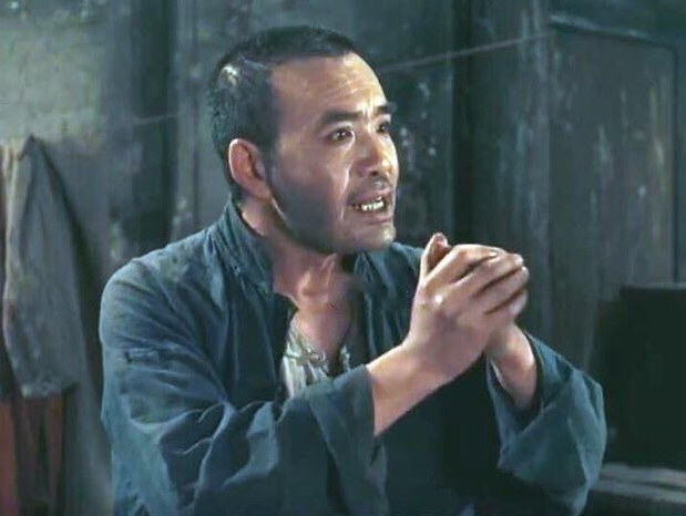 家产|《铁道游击队》“鲁汉”邓楠，为剧团变卖家产，52岁投河自尽？